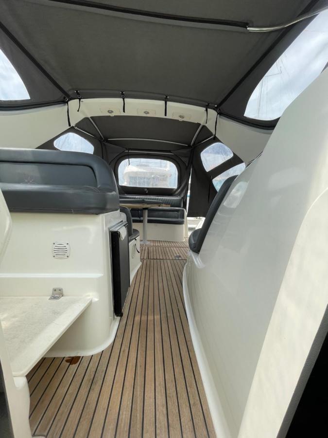 Une Nuit Sur Un Bateau Linge & Menage Inclus La Rochelle  Kültér fotó
