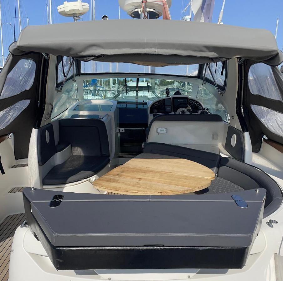 Une Nuit Sur Un Bateau Linge & Menage Inclus La Rochelle  Kültér fotó